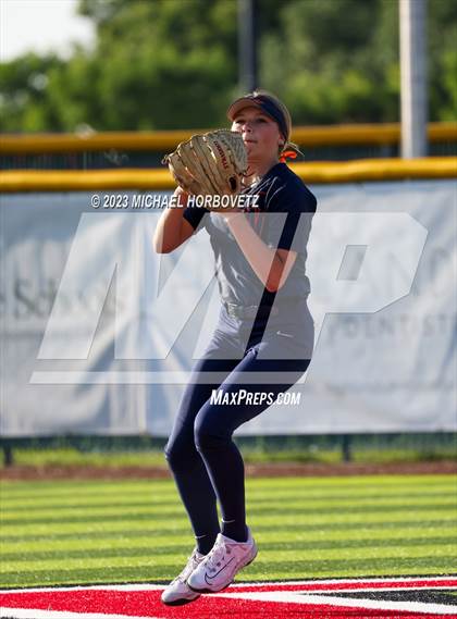 Thumbnail 1 in Wakeland vs. West Mesquite (UIL 5A Area) photogallery.