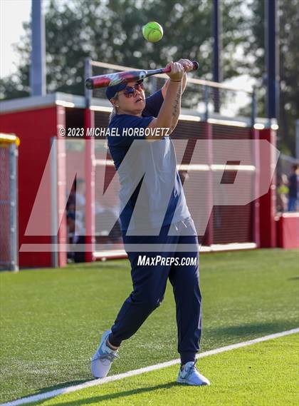 Thumbnail 3 in Wakeland vs. West Mesquite (UIL 5A Area) photogallery.