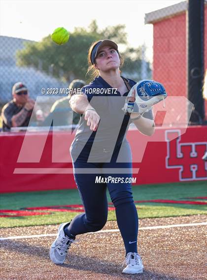 Thumbnail 2 in Wakeland vs. West Mesquite (UIL 5A Area) photogallery.