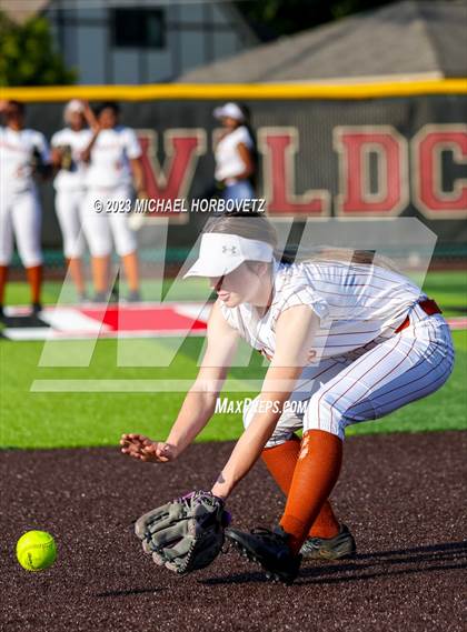 Thumbnail 1 in Wakeland vs. West Mesquite (UIL 5A Area) photogallery.