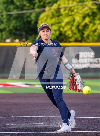 Thumbnail 2 in Wakeland vs. West Mesquite (UIL 5A Area) photogallery.