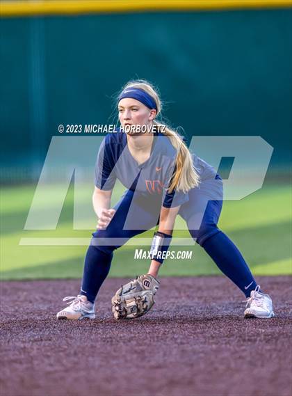 Thumbnail 3 in Wakeland vs. West Mesquite (UIL 5A Area) photogallery.