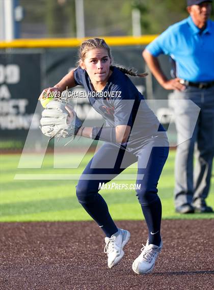 Thumbnail 3 in Wakeland vs. West Mesquite (UIL 5A Area) photogallery.
