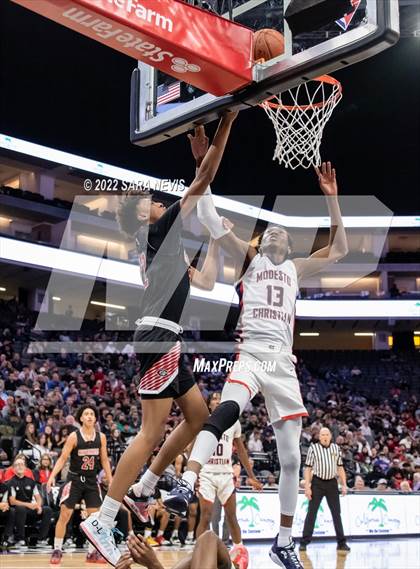 Thumbnail 3 in Centennial vs. Modesto Christian (CIF Open Division Championship) photogallery.