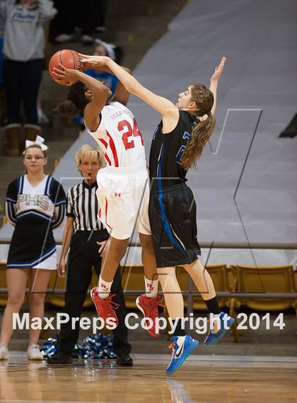 Thumbnail 2 in Poudre vs. Regis Jesuit (CHSAA 5A Semifinal) photogallery.
