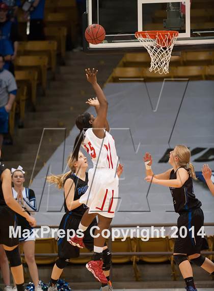 Thumbnail 2 in Poudre vs. Regis Jesuit (CHSAA 5A Semifinal) photogallery.