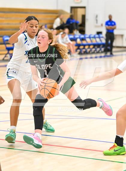 Thumbnail 1 in Xavier College Prep vs. Sunnyslope photogallery.