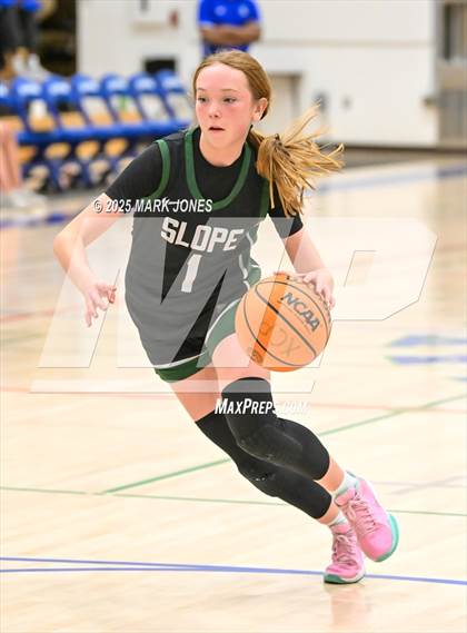Thumbnail 3 in Xavier College Prep vs. Sunnyslope photogallery.