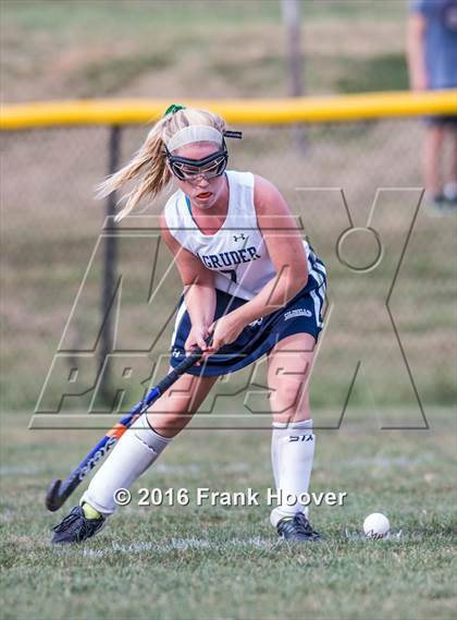 Thumbnail 3 in Seneca Valley @ Magruder photogallery.