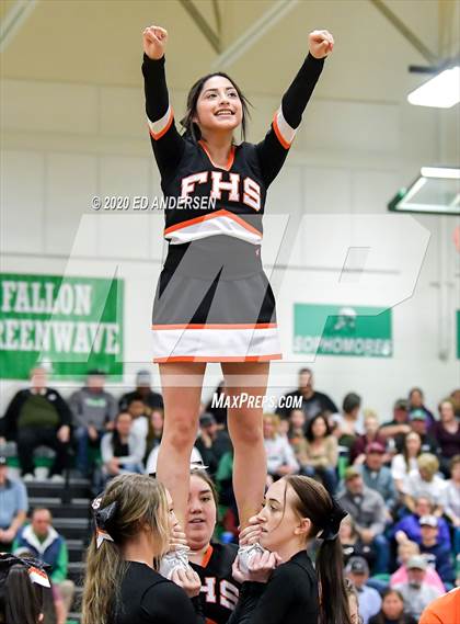 Thumbnail 1 in Truckee vs. Fernley (NIAA 3A Northern Championship) photogallery.