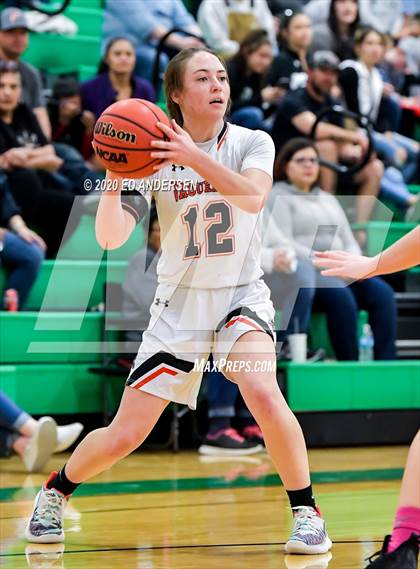 Thumbnail 2 in Truckee vs. Fernley (NIAA 3A Northern Championship) photogallery.