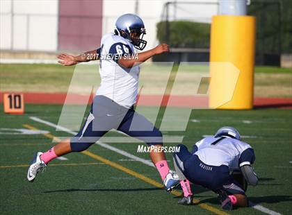 Thumbnail 3 in JV: Madison @ Point Loma photogallery.