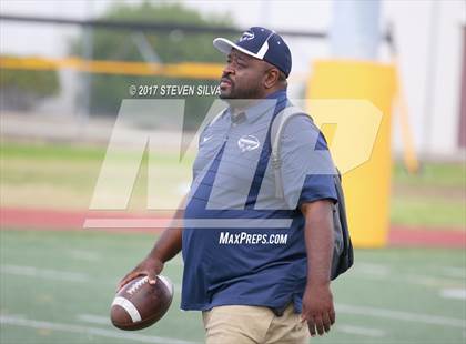 Thumbnail 1 in JV: Madison @ Point Loma photogallery.