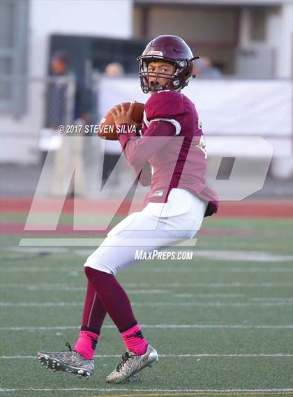 Thumbnail 1 in JV: Madison @ Point Loma photogallery.
