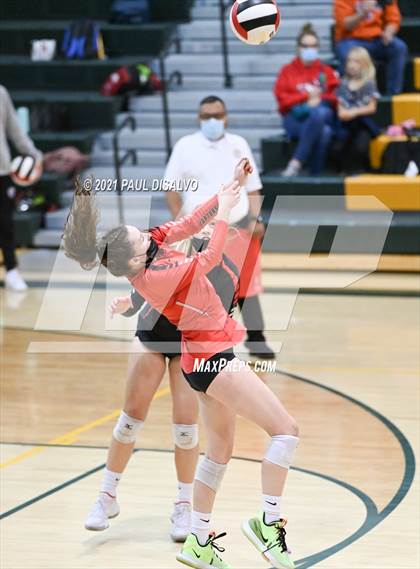 Thumbnail 3 in Eaglecrest vs. Doherty (CHSAA 5A Region 4) photogallery.