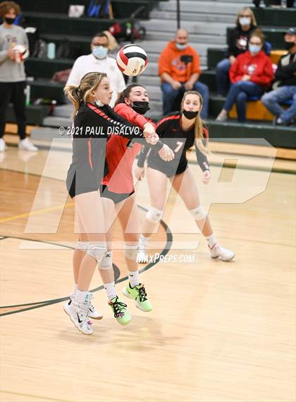 Thumbnail 3 in Eaglecrest vs. Doherty (CHSAA 5A Region 4) photogallery.