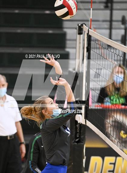 Thumbnail 1 in Eaglecrest vs. Doherty (CHSAA 5A Region 4) photogallery.