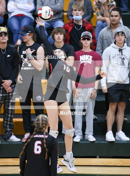 Thumbnail 1 in Eaglecrest vs. Doherty (CHSAA 5A Region 4) photogallery.