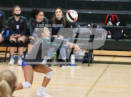 Thumbnail 3 in Eaglecrest vs. Doherty (CHSAA 5A Region 4) photogallery.