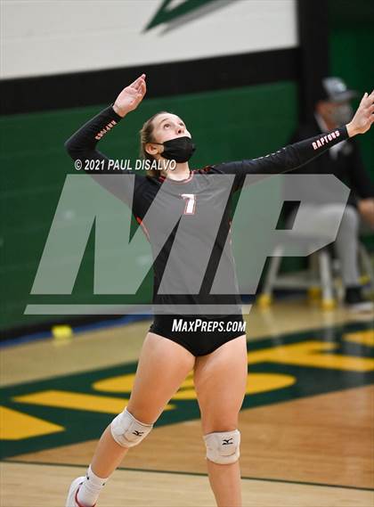 Thumbnail 2 in Eaglecrest vs. Doherty (CHSAA 5A Region 4) photogallery.