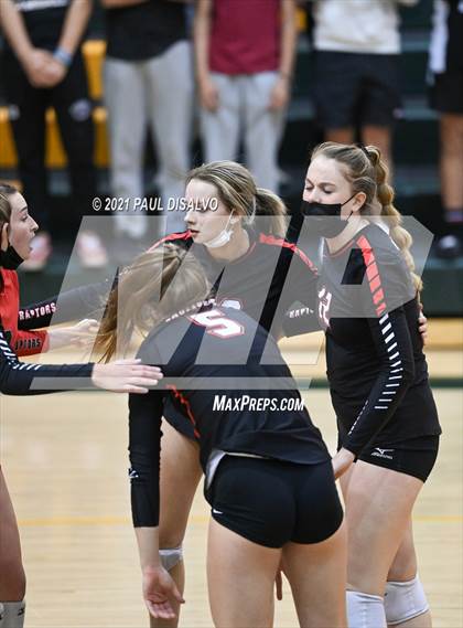 Thumbnail 3 in Eaglecrest vs. Doherty (CHSAA 5A Region 4) photogallery.