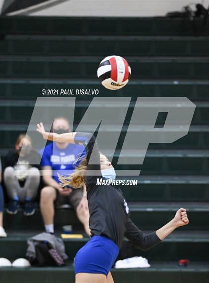 Thumbnail 2 in Eaglecrest vs. Doherty (CHSAA 5A Region 4) photogallery.