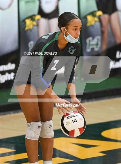 Thumbnail 2 in Eaglecrest vs. Doherty (CHSAA 5A Region 4) photogallery.