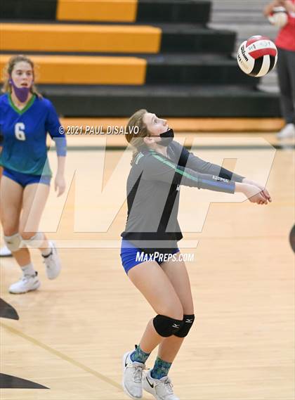 Thumbnail 1 in Eaglecrest vs. Doherty (CHSAA 5A Region 4) photogallery.