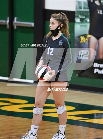 Thumbnail 2 in Eaglecrest vs. Doherty (CHSAA 5A Region 4) photogallery.