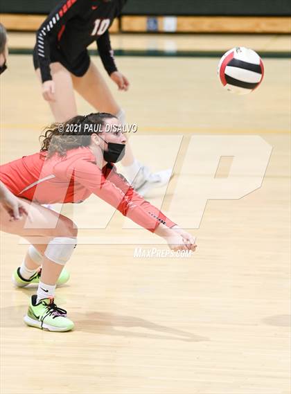 Thumbnail 2 in Eaglecrest vs. Doherty (CHSAA 5A Region 4) photogallery.