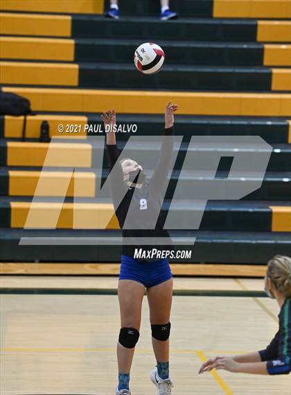 Thumbnail 1 in Eaglecrest vs. Doherty (CHSAA 5A Region 4) photogallery.