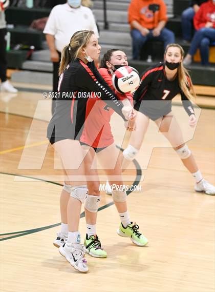 Thumbnail 2 in Eaglecrest vs. Doherty (CHSAA 5A Region 4) photogallery.
