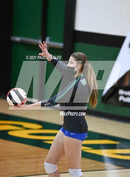 Thumbnail 2 in Eaglecrest vs. Doherty (CHSAA 5A Region 4) photogallery.