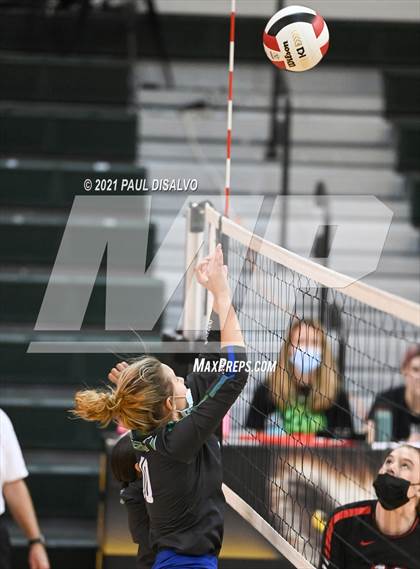 Thumbnail 3 in Eaglecrest vs. Doherty (CHSAA 5A Region 4) photogallery.