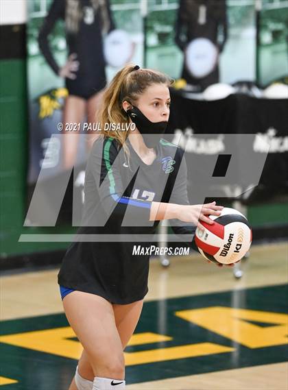 Thumbnail 1 in Eaglecrest vs. Doherty (CHSAA 5A Region 4) photogallery.