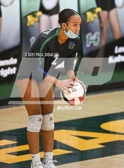 Thumbnail 3 in Eaglecrest vs. Doherty (CHSAA 5A Region 4) photogallery.