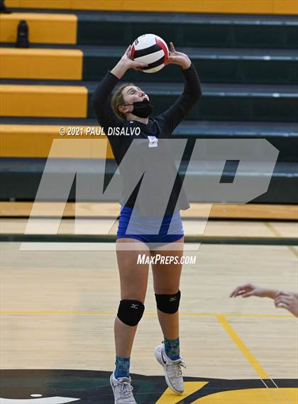 Thumbnail 3 in Eaglecrest vs. Doherty (CHSAA 5A Region 4) photogallery.