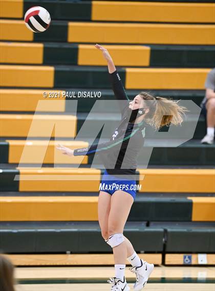 Thumbnail 3 in Eaglecrest vs. Doherty (CHSAA 5A Region 4) photogallery.