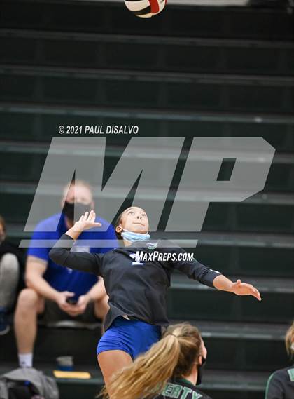 Thumbnail 2 in Eaglecrest vs. Doherty (CHSAA 5A Region 4) photogallery.