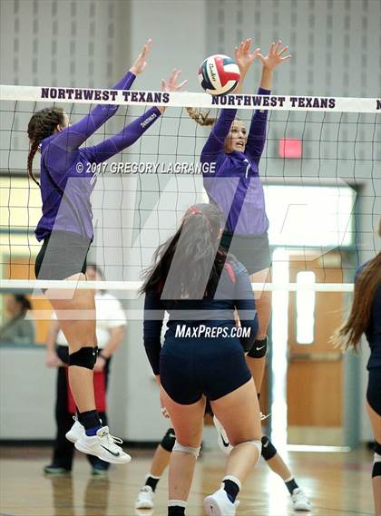 Thumbnail 2 in Paschal vs Northwest photogallery.