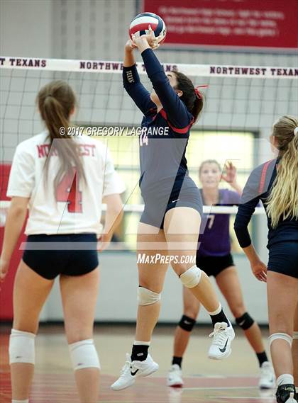 Thumbnail 2 in Paschal vs Northwest photogallery.