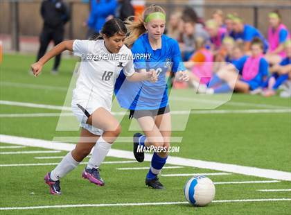 Thumbnail 3 in South Hills vs Midlothian photogallery.