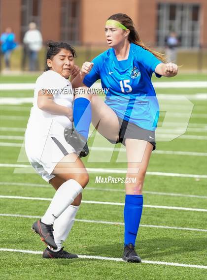 Thumbnail 3 in South Hills vs Midlothian photogallery.
