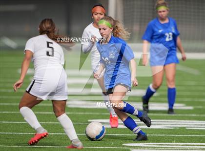 Thumbnail 3 in South Hills vs Midlothian photogallery.