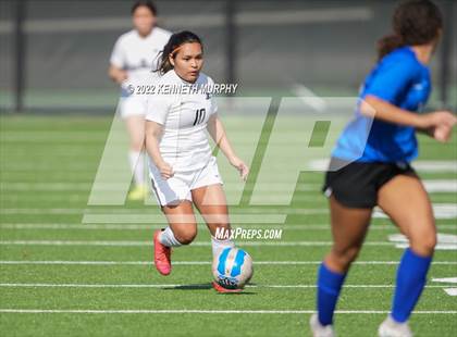 Thumbnail 3 in South Hills vs Midlothian photogallery.