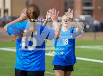 Thumbnail 3 in South Hills vs Midlothian photogallery.