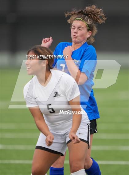 Thumbnail 3 in South Hills vs Midlothian photogallery.