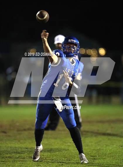 Thumbnail 2 in Encinal vs. De Anza (CIF NCS D5 Semifinal) photogallery.