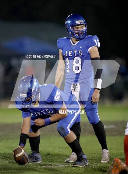 Thumbnail 2 in Encinal vs. De Anza (CIF NCS D5 Semifinal) photogallery.