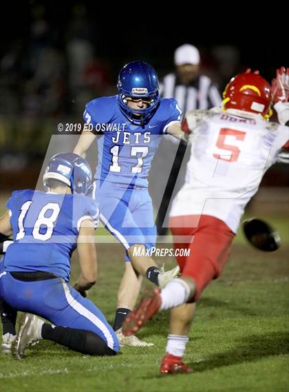 Thumbnail 2 in Encinal vs. De Anza (CIF NCS D5 Semifinal) photogallery.
